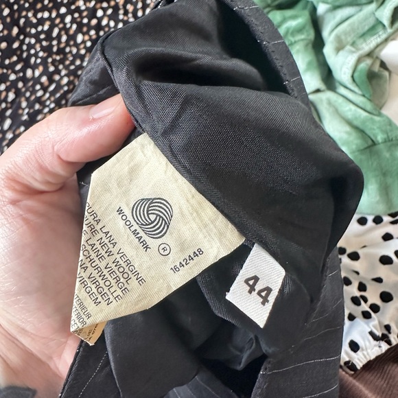 United colors of Benetton pinstripe Italian skirt - Picture 3 of 5